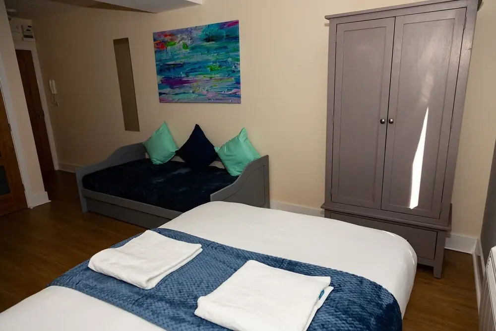 Alexander Apartments Studios