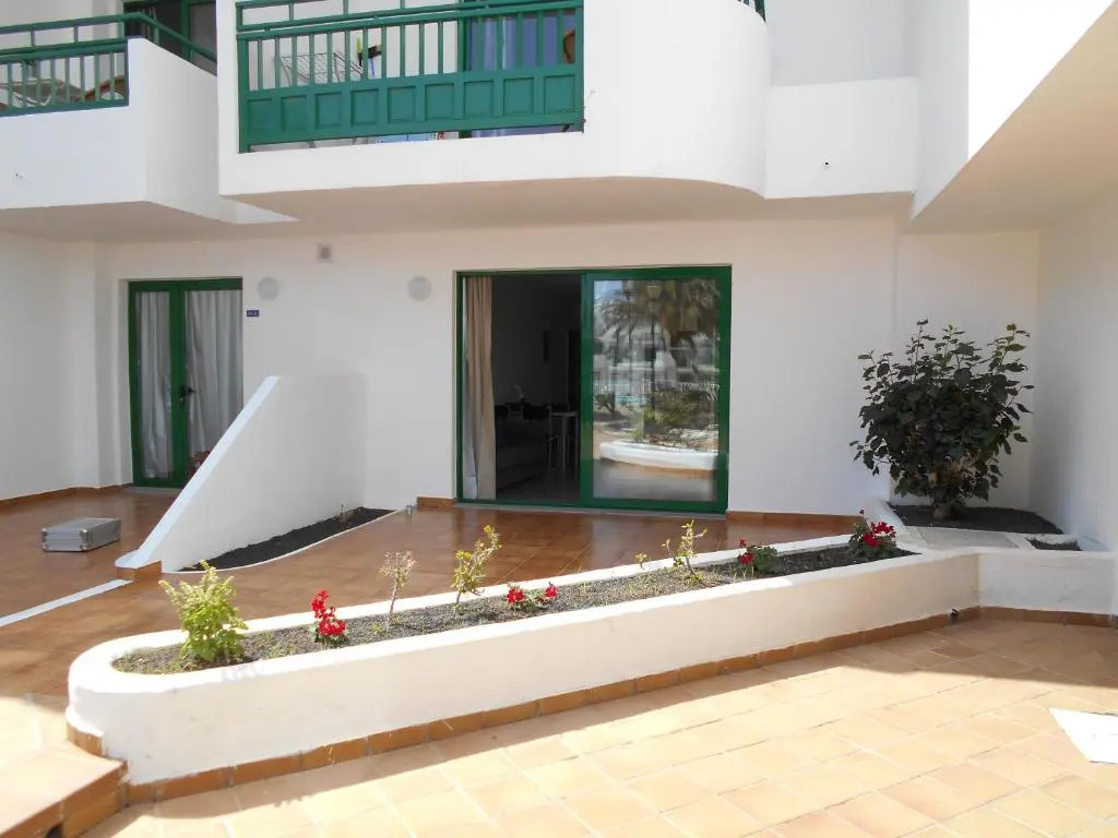 RealRent Costa Teguise Beach