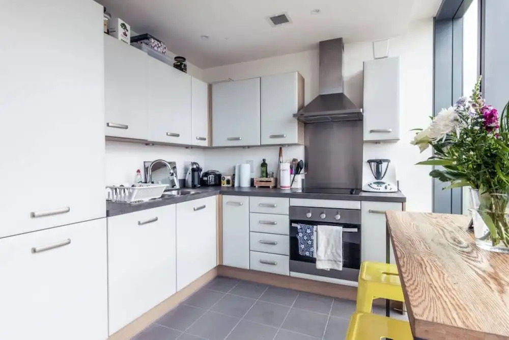 Modern 2 Bedroom Flat in Zone 1