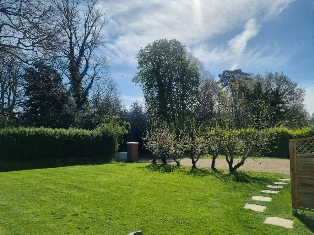 Relaxing Retreat Near Norfolk Broads