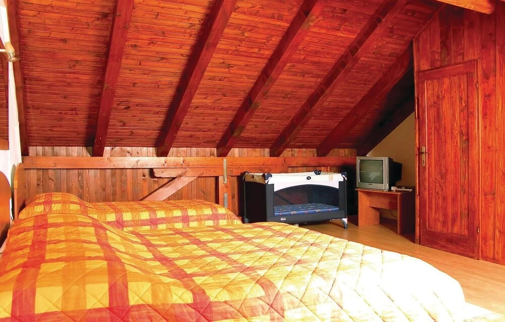Lovely Home In Podstrana