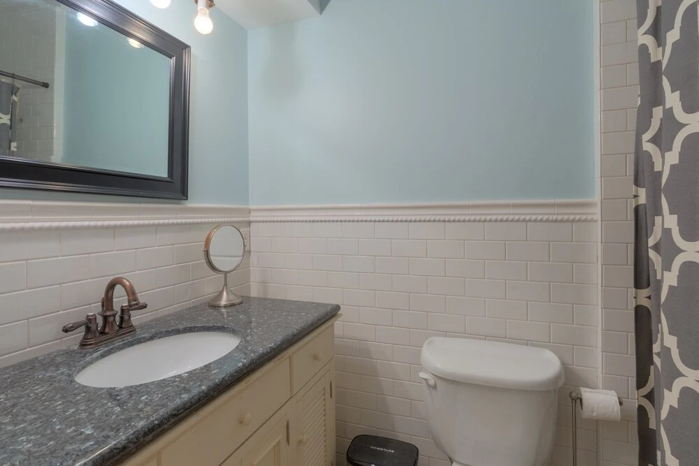 Ground Floor Near the Beach - Sleeps 6 - 2 Bedroom