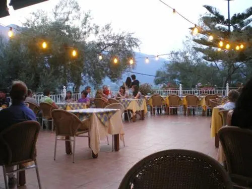 Ilios Hotel & Villas