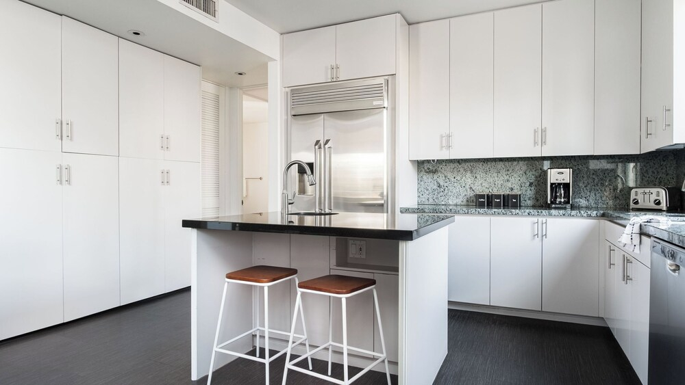 Balboa I by Avantstay - Stylish Condo Balboa Park Adjacent w/ Views!