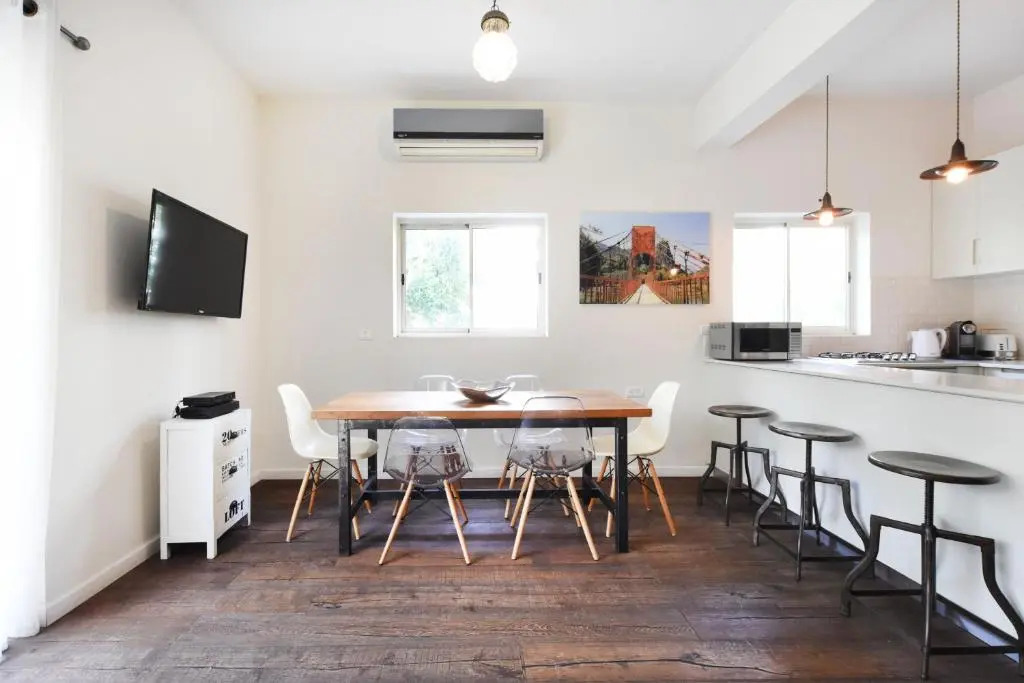 Sunny 3BR in Prague 8 by HolyGuest