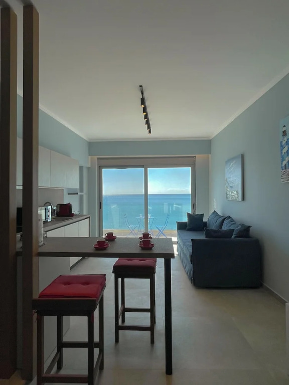 Charaki Escape Chic Seafront Studio