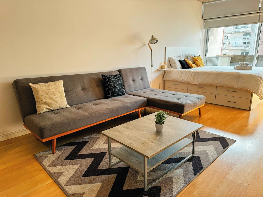 BT Homes - Palermo, Soler