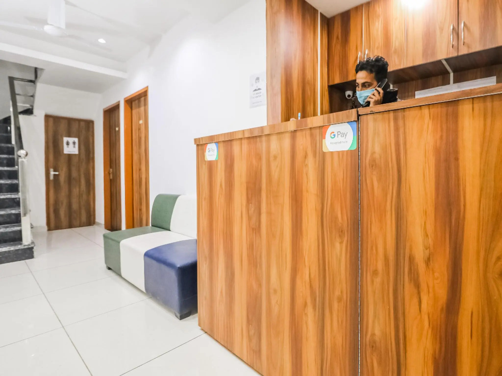 Rv Hotel by OYO Rooms