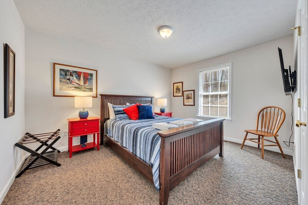 Whisper Haven - Private Dock & Pet Friendly