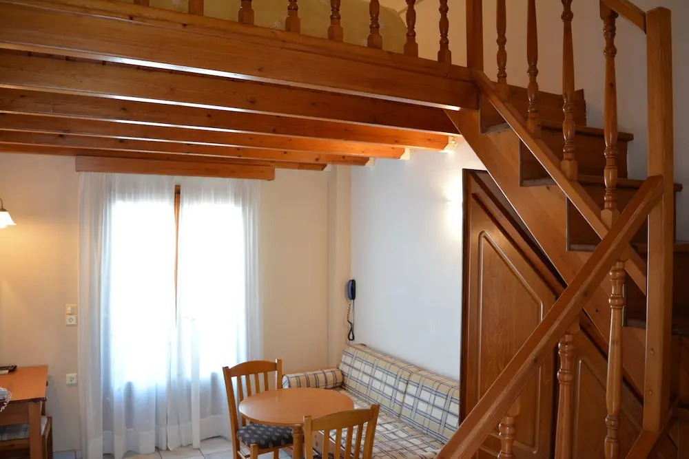 Anemomilos Suites