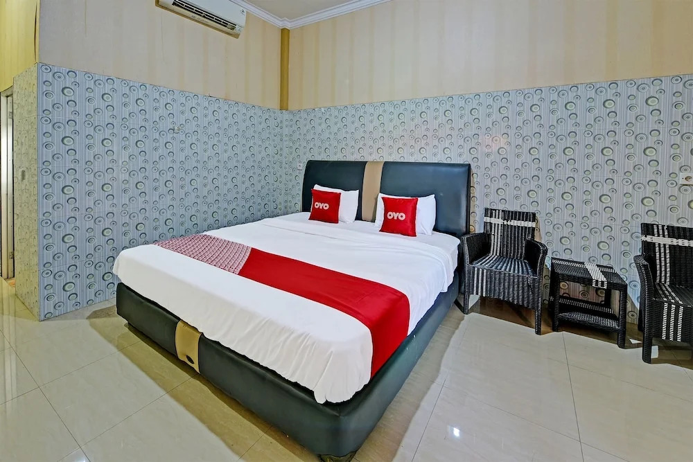 Spot On 91376 Hotel Bintang Flores