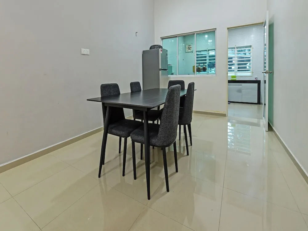 OYO Home 90584 Dz Homestay Bukit