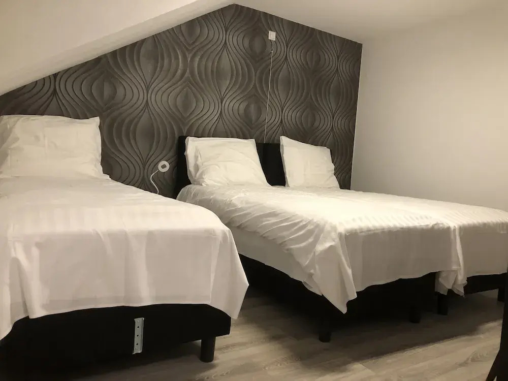 Mimosa Hotel