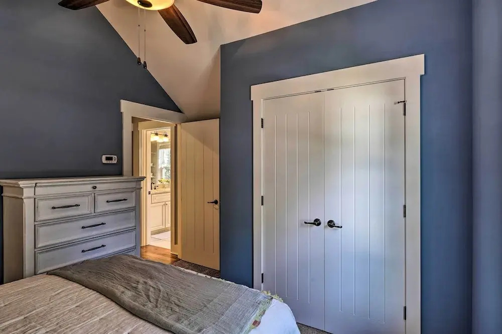 Cozy Southern Pines Retreat 1 Mi to Downtown