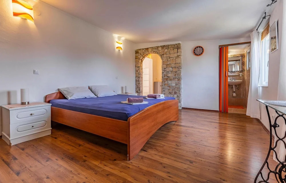 Beautiful Home in Medulin With Wifi and 4 Bedrooms