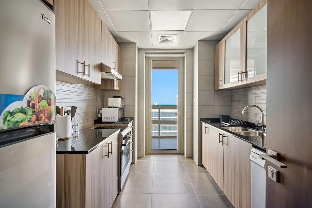 Silkhaus Luxury 2BR Maid Free Beach Access
