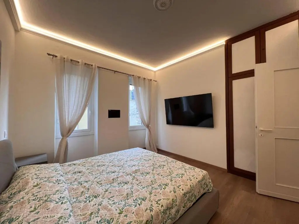 VAL DI SOLE 19-III piano- VISTA MARE- VISTA COLLINA-WIFI 100MG-ARIA CONDIZIONATA IN TUTTE LE STANZE -POSTO AUTO INCLUSO -L'APPARTAMENTO E' STATO COMPLETAMENTE RINNOVATO NEL 2023