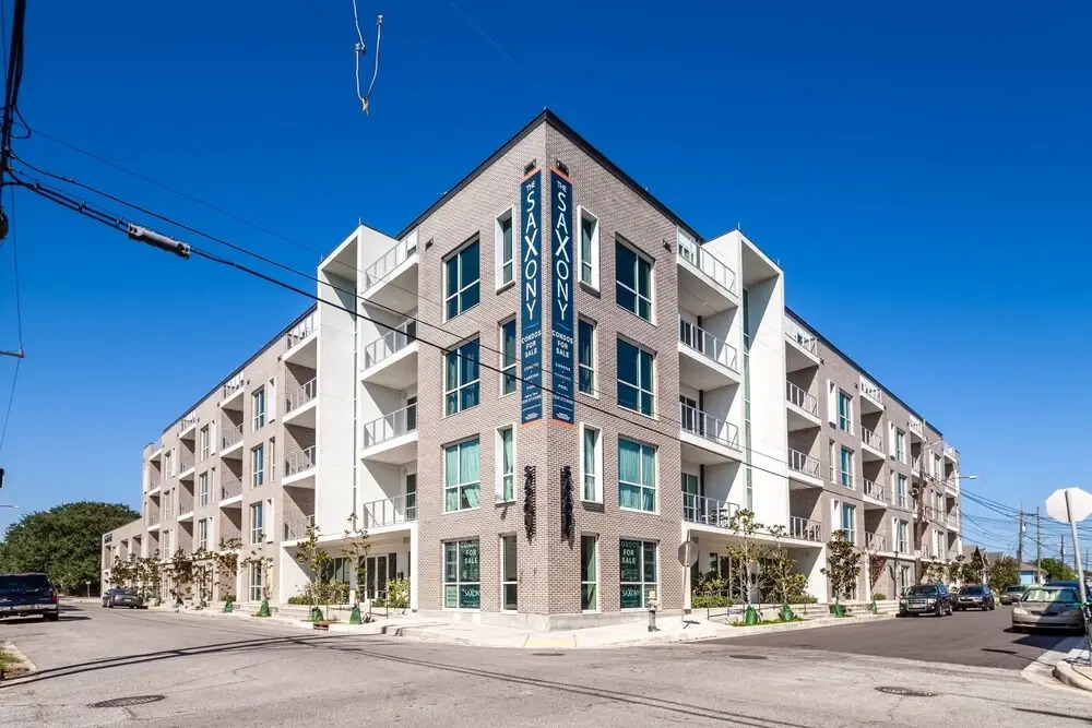 Brand New Poolside 1 Bedroom Condo