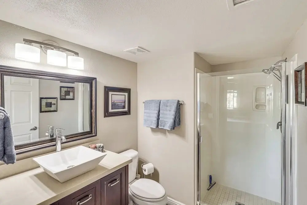 Walkable Waterfront Oasis w/ London Bridge Views!