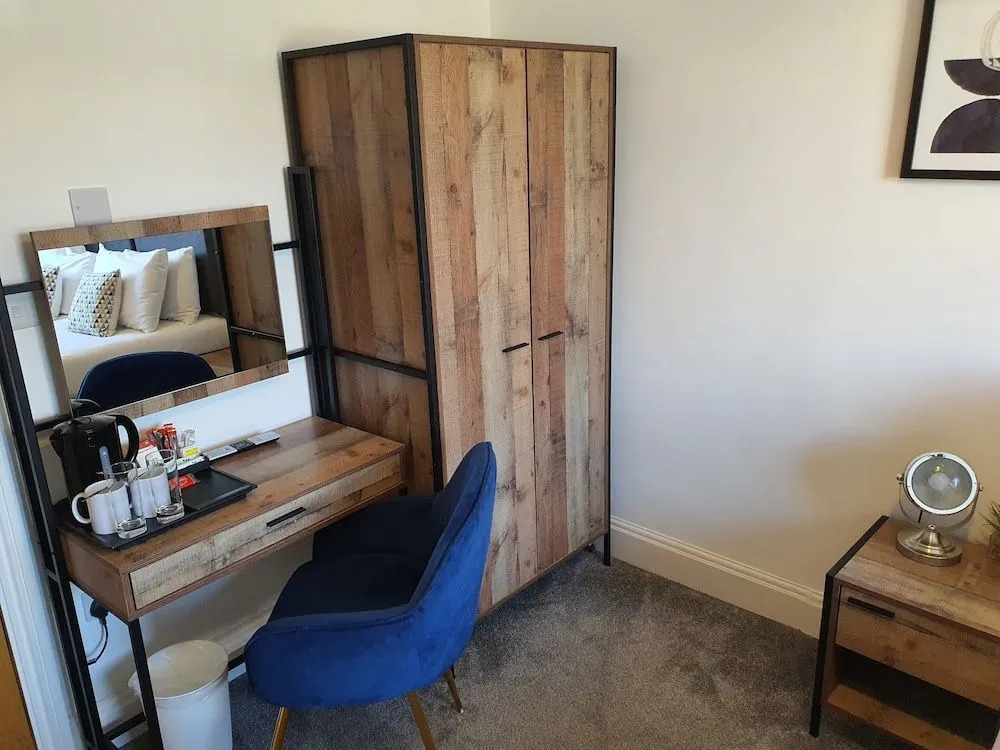 North Cambridge Guesthouse- Paymn Club