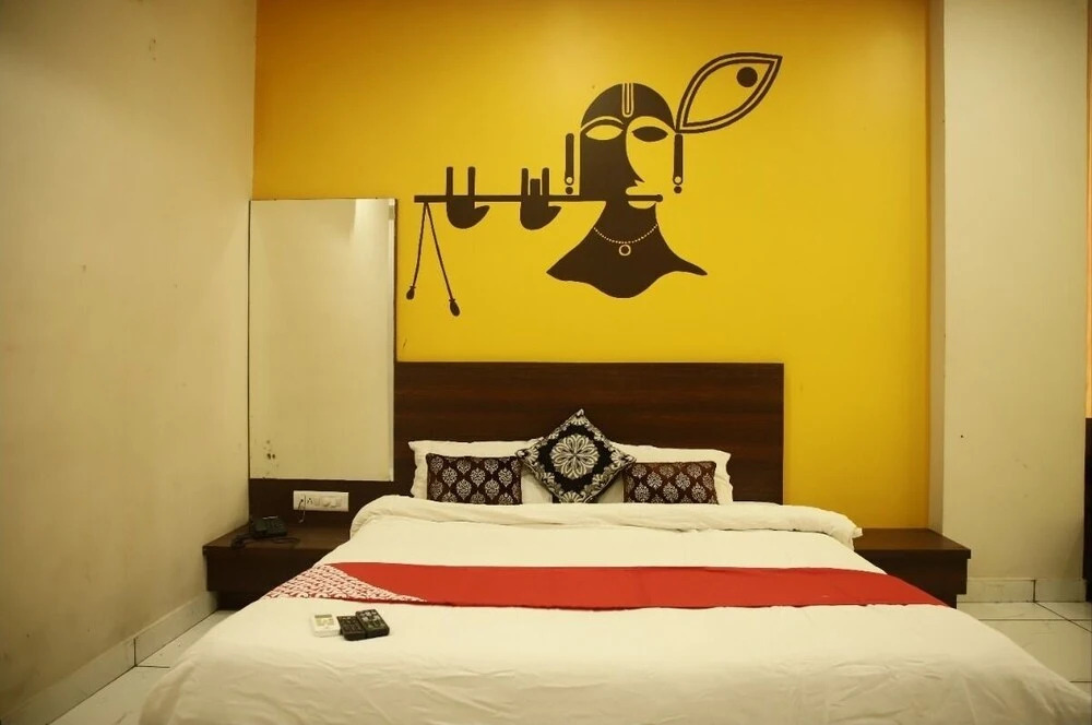 OYO 18757 Nakshatra Inn