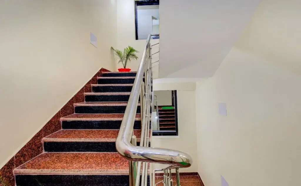 OYO 14798 Radha Swami Guest House
