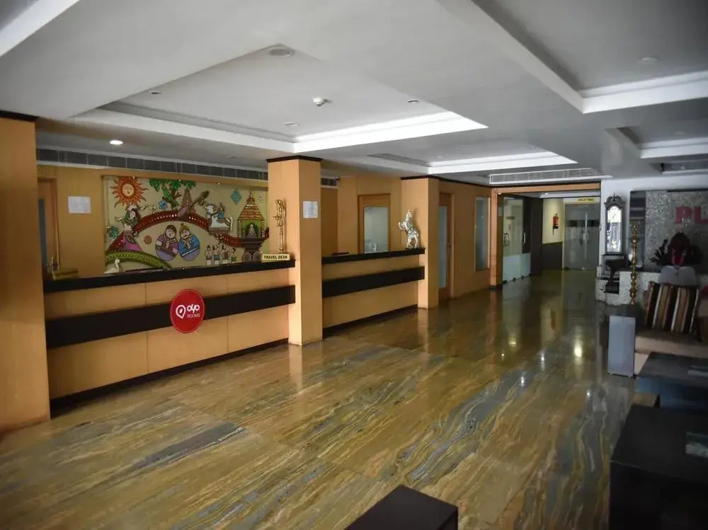 OYO 2724 Hotel PLA Residency
