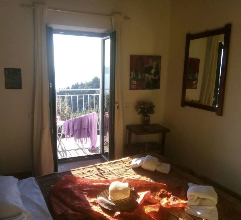 "aristidis Stone House"