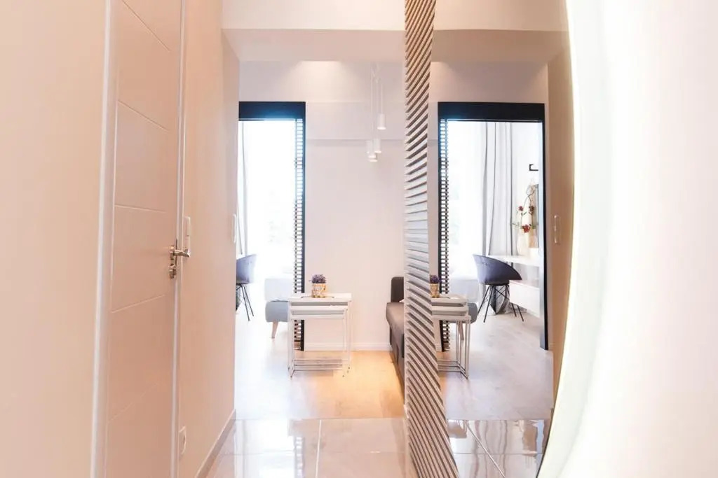Zeus Design Apartments Unique #36