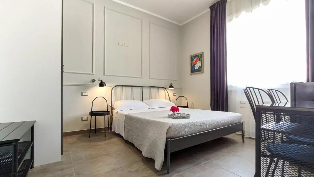 LA DAMA ROOM&BREAKFAST
