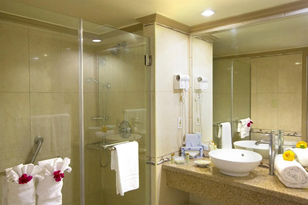 Breezes Resort & Spa All Inclusive, Bahamas