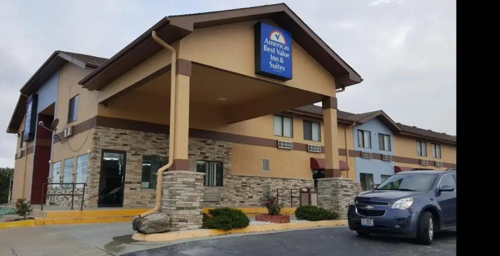 Super 8 Harrisonville