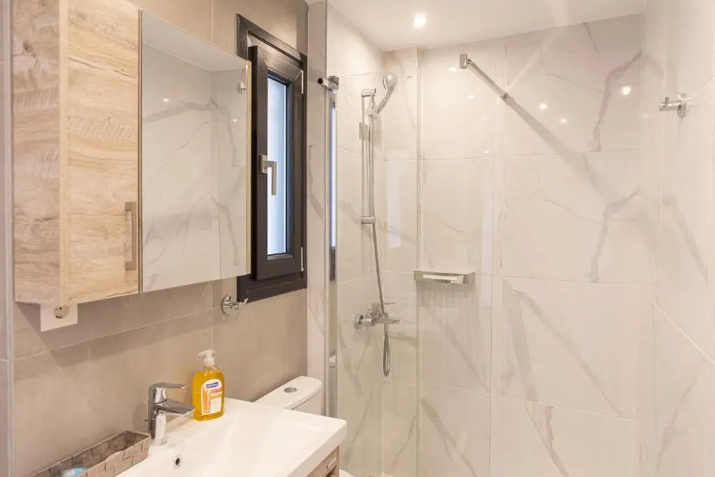 Anais Apartments