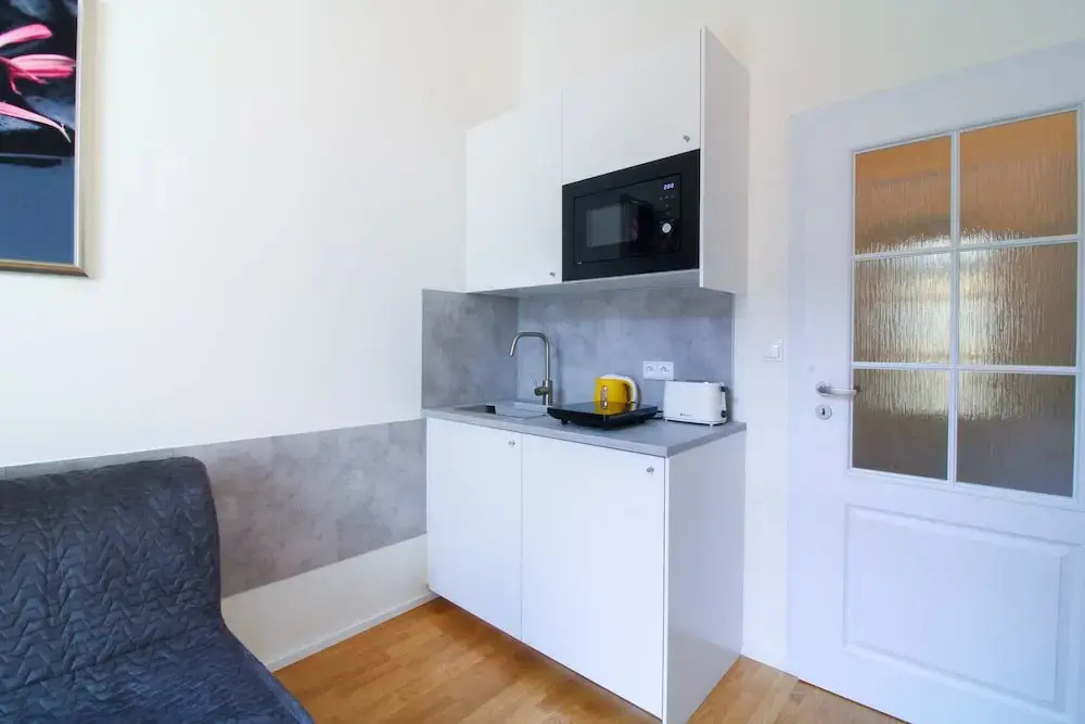 Bouquet Apartments
