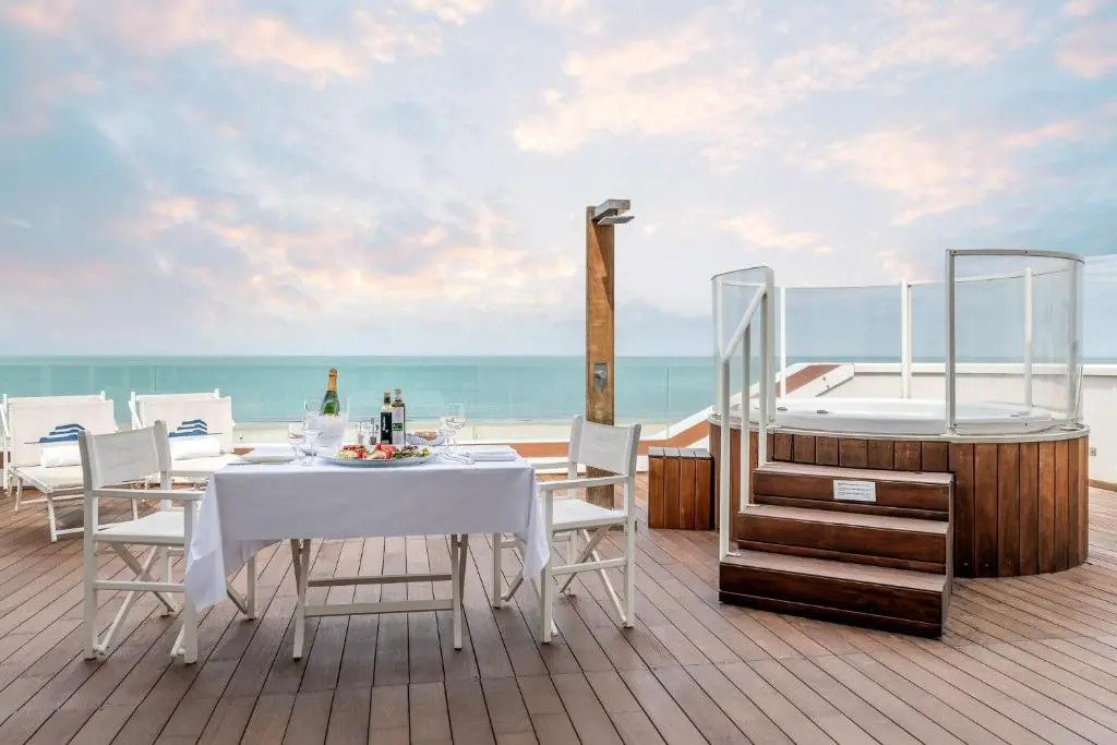 T-Suite Hotel