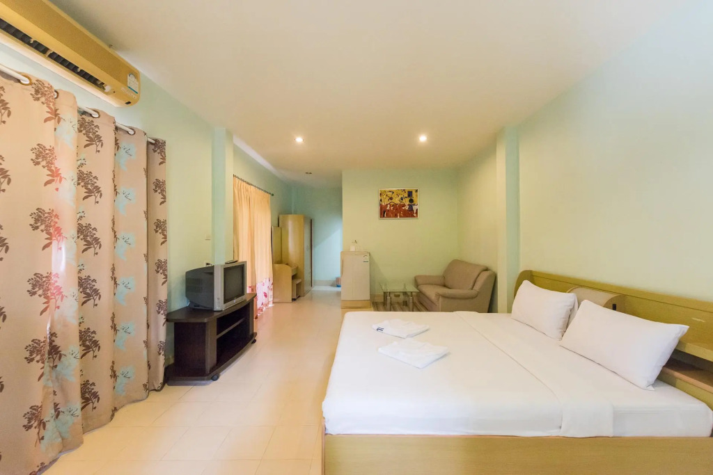 Pachumas Hotel