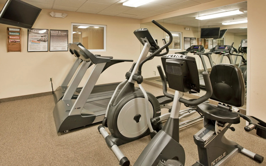 Candlewood Suites Olathe by IHG