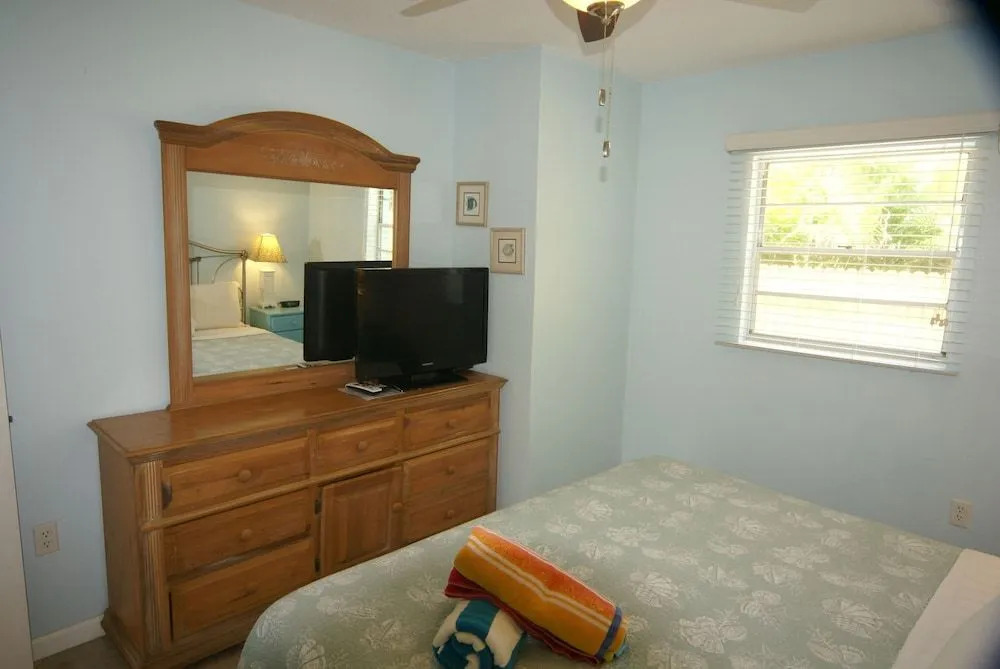 Sandpiper Inn