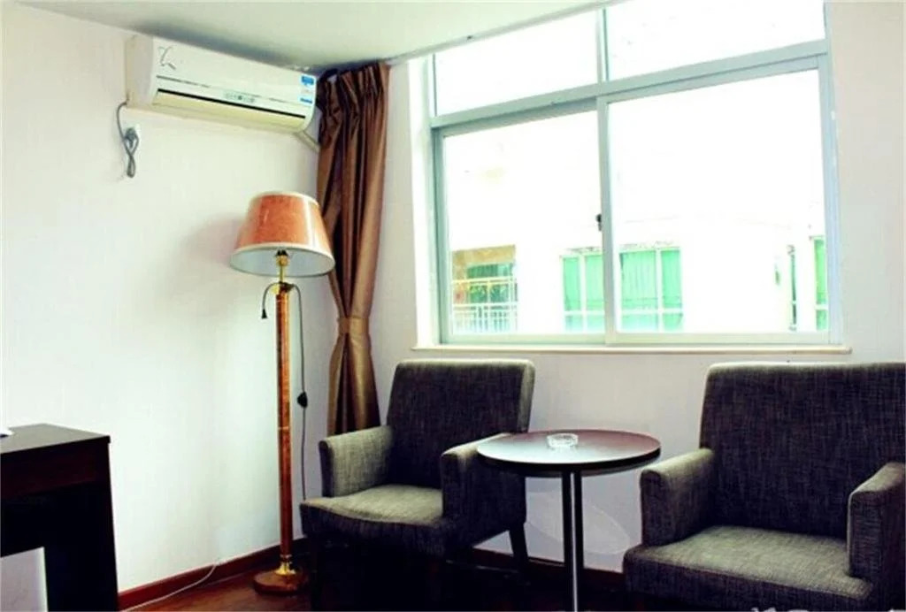 Yi Jia Holiday Hotel