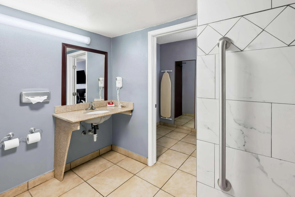 SureStay Plus Hotel by Best Western Lubbock Medical Center
