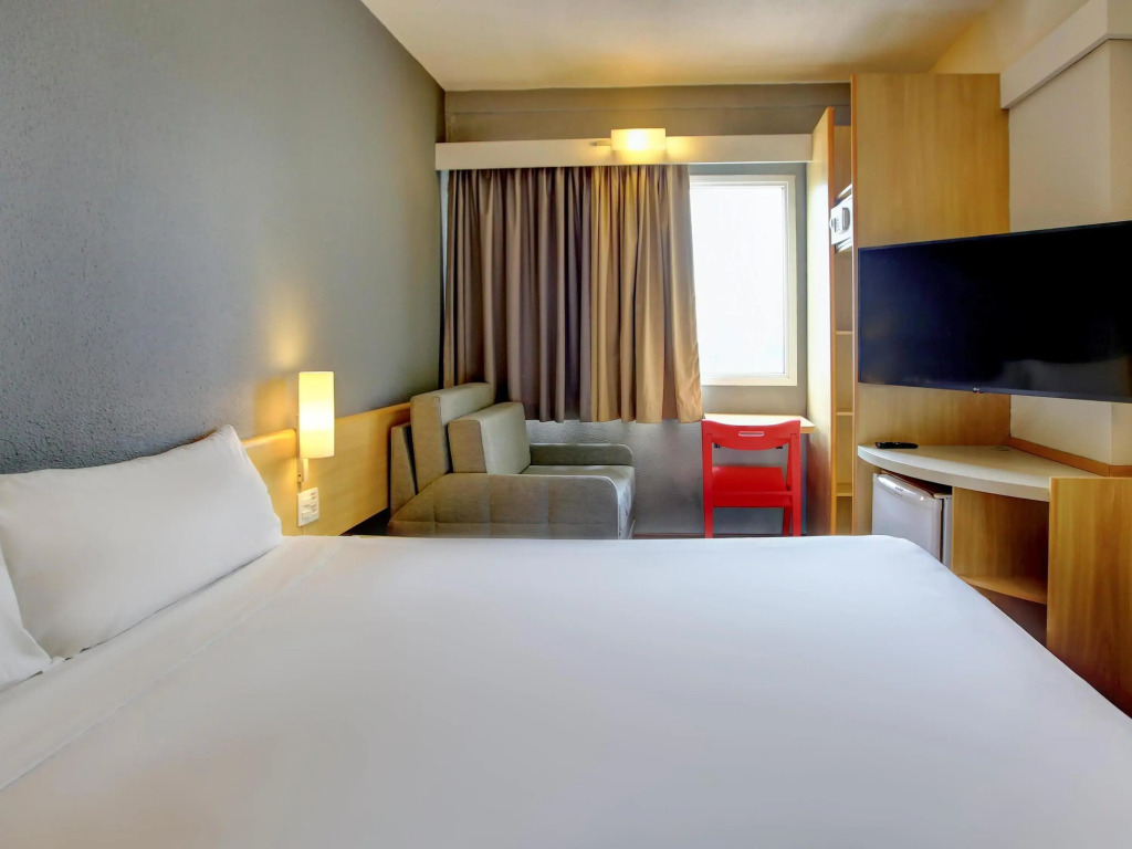 ibis Tambore