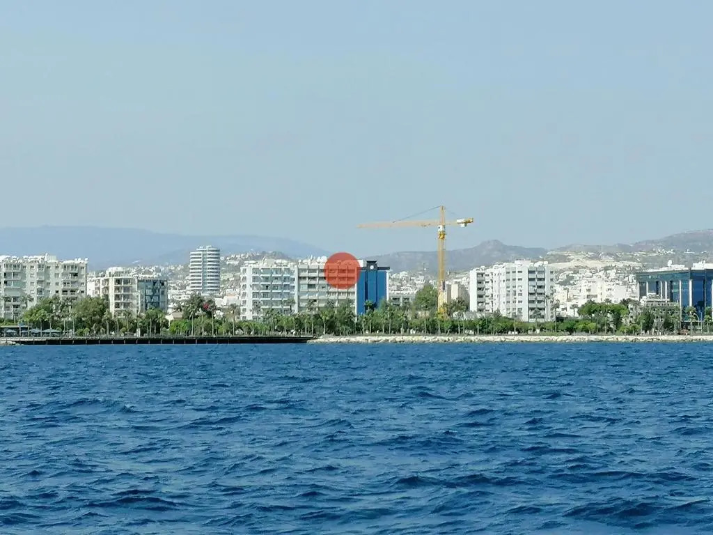 A City-center Seaview Penthouse at Oceanic