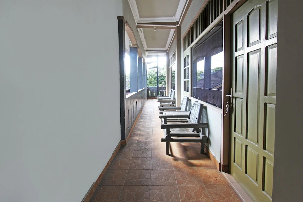 SPOT ON 92973 Madani Syariah Guesthouse
