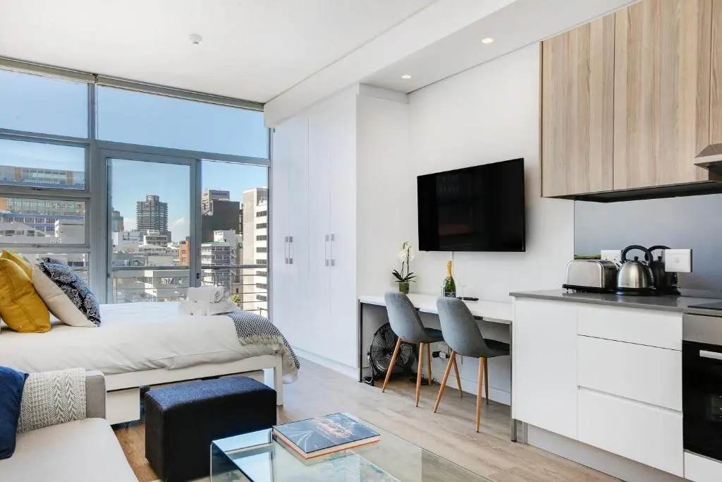 Trendy New York Style Apartment near Table Mountain