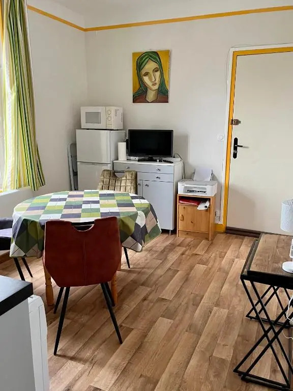 Appartement proche de la plage - wifi, bien agencé