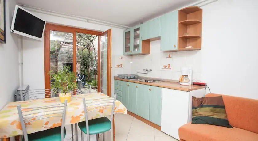 Apartments Prenc Pisuko