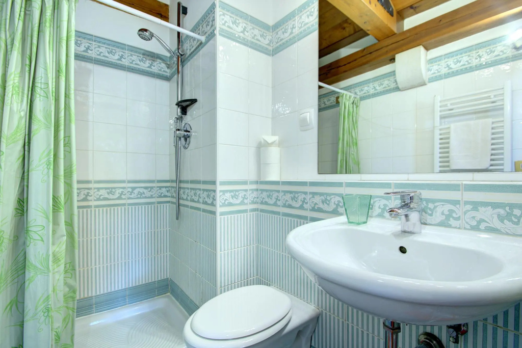 WHERE GRAND CANAL STARTS panoramic view, 5pax,wifi