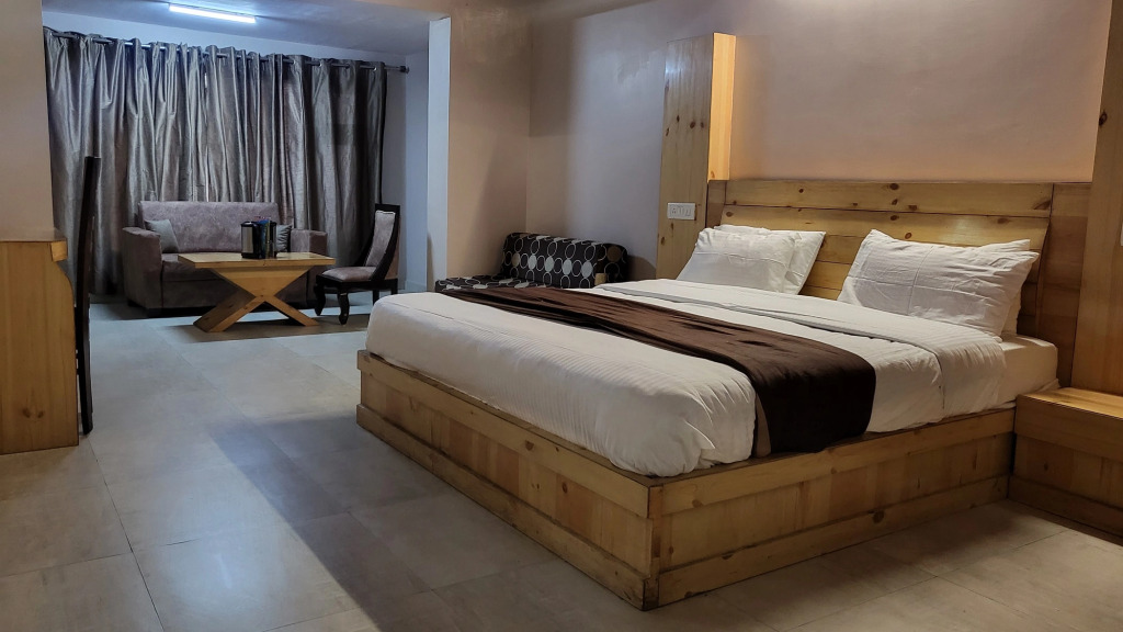 OYO 1820 Hotel Prim Rose