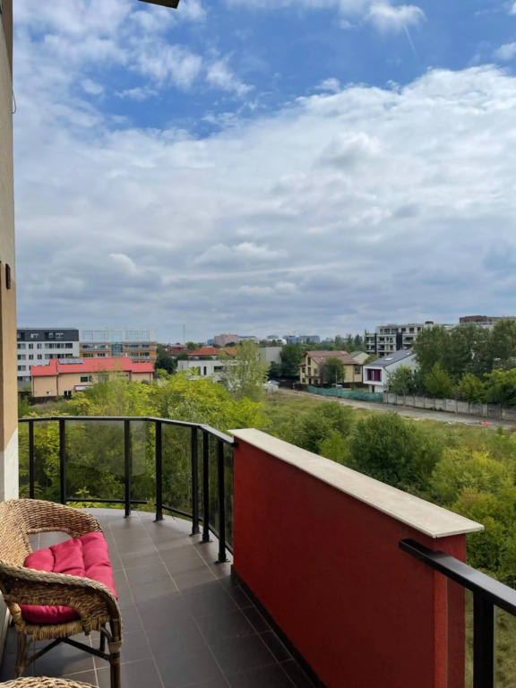 Sunny two room apartment, Baneasa, Petrom City.