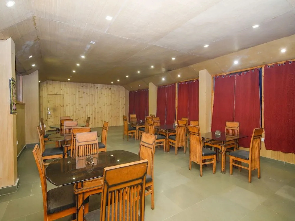 Hotel Red Heena